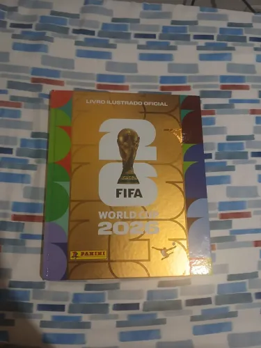 ÁLBUM DA COPA DOURADO COM POUCAS COLADAS - FALTAM APENAS 7 FIGURINHAS DO BRASIL!!!?