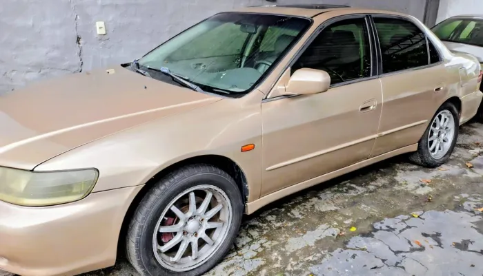 Honda Accord Sedan EXR 2001