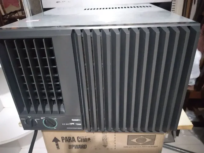 Ar-condicionado Cônsul funcionando perfeitamente 7500btus