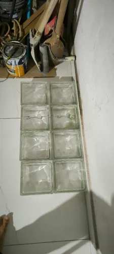 Tijolos de vidro 8 unidades a r$ 80