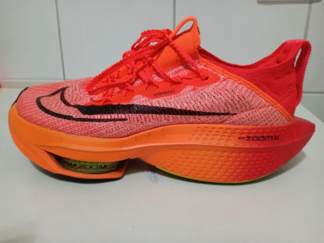 Tênis Nike zoomx