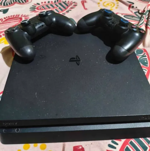 PS4 SLIM
