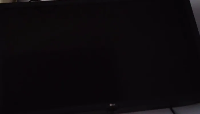 Tv LG smart um ano de uso sem defeito em perfeito estado 