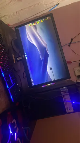 Vendo Ester computador está todo ok tudo completo