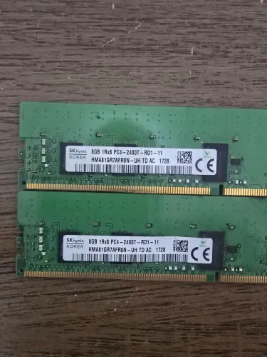 Kit 16GB (2x8GB) SK hynix DDR4 ECC 2400MHz RDIMM para Servidor