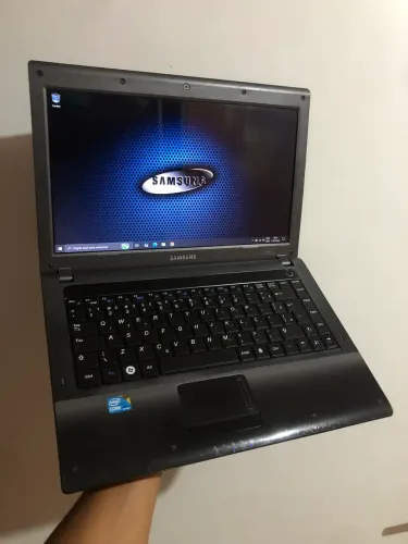 Notebook Samsung i3 Com SSD + 6Gb RAM
