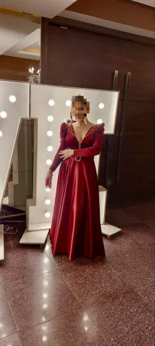 Vestido de festa - veludo e cetim premium (cor bordo )