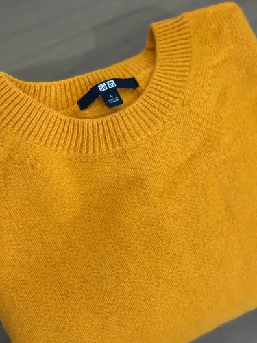 Suéter Uniqlo