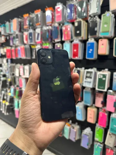 iPhone 12