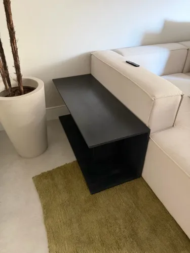 Mesa de apoio em MDF preto