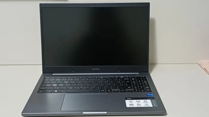 Samsung Book (NP550XDA-KS1BR)