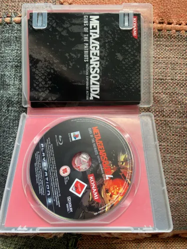 Jogo Ps3 Metal Gear Solid 4 : Guns of Patriots