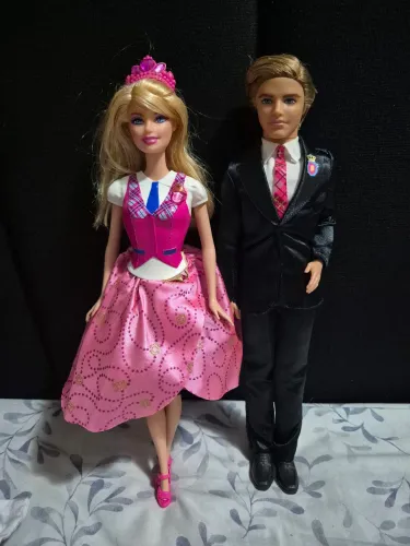 Barbie e Ken (A Escola de Princesas)