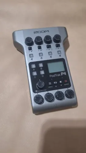 Gravador Áudio Zoom Podtrak P4 Podcast Profissional Portátil