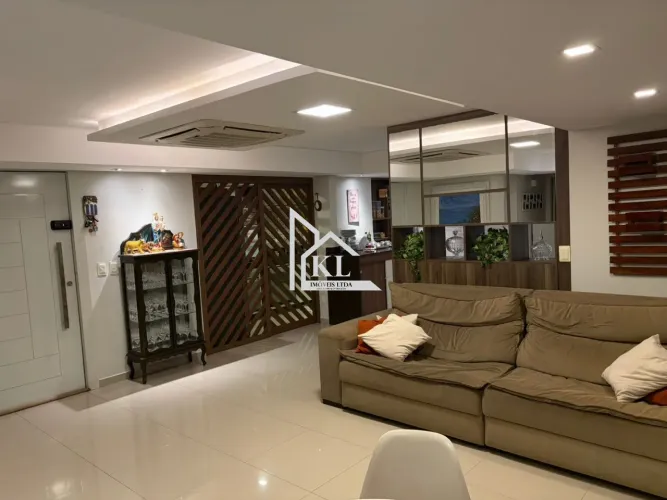 Belissimo Apto - 21º andar - 3 quartos ( 2suites) - 120m² - 2 vagas no bairro Tirol