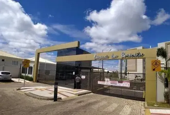 Imóvel para venda possui 45 metros quadrados com 2 quartos em Ribeirão do Lipa - Cuiabá -