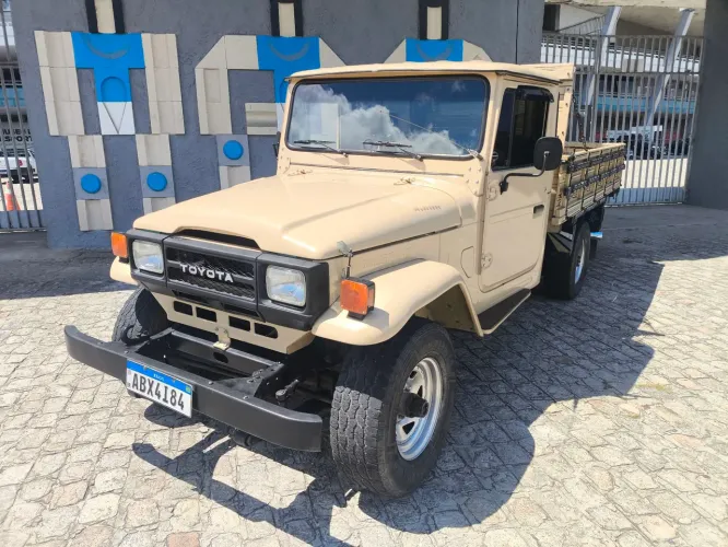 Toyota Band.Picape Chassi Longo Diesel 1985