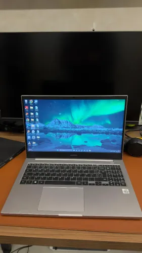 Notebook Samsung Book i3 10ª Geração | SSD 240GB | 15,6