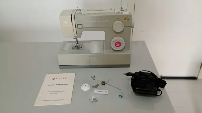 Máquina de costura Singer Facilita Pro 4411