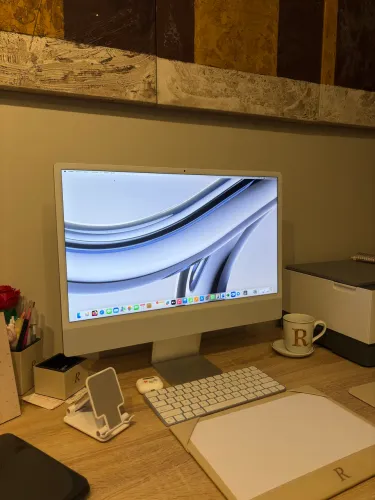 iMac 2024 completo com apenas 1 ano de uso 