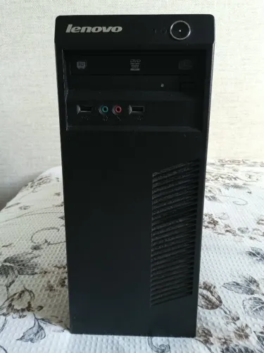 CPU LENOVO 465 GB MEMORIA 8GB RAM