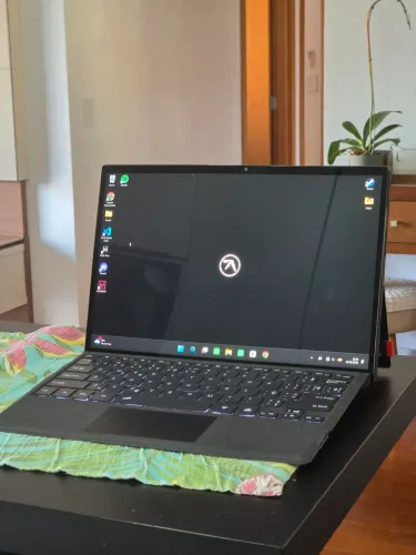 ASUS ROG Flow Z13 - Core i9 + RTX 3050 Ti - tablet gamer 2 em 1