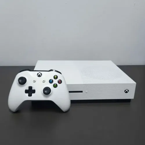 XBOX One S - 1TB
