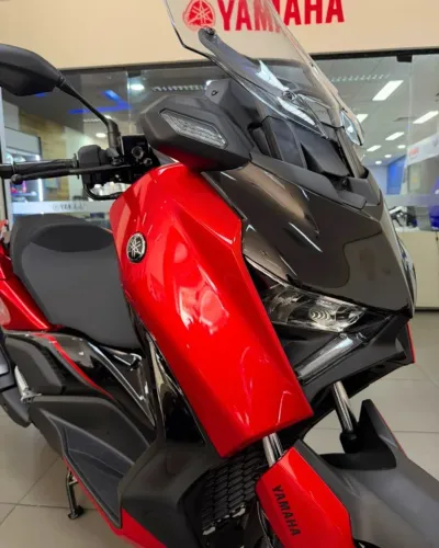 NOVA XMAX 26/27 CONNECTED 300 C- MELHOR PREÇO - MELHOR TAXA - USADA NA TROCA