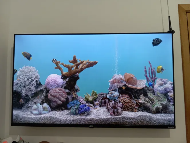 Vende-se TV smart 43 polegadas apenas venda não troco ela está novinha