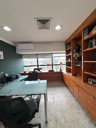Sua empresa no endereço certo: 60m² na Praia do Canto!