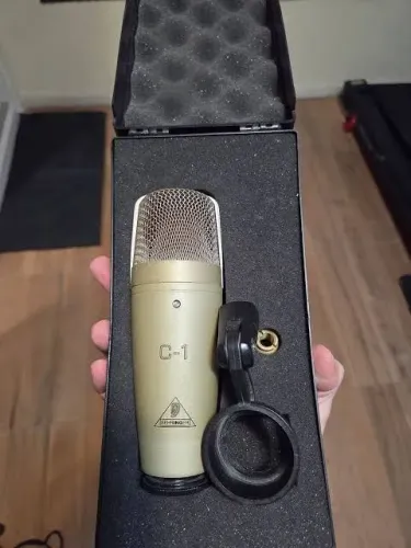 Microfone Behringer C1 + cabo XLR 5MT