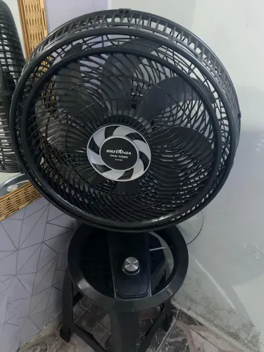 Ventilador  Britânia turbo maior que tem 
