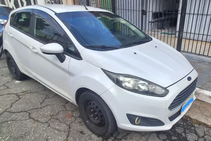 Ford Fiesta 1.5 16V Flex Mec. 5P 2015