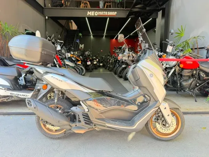 YAMAHA NMAX CONNECTED 160 ABS 2025 15.000km - Garantia ativa - Pneus novos - Com acessório