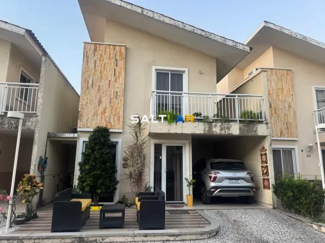 CASA DUPLEX NA MARAPONGA - PORTEIRA FECHADA