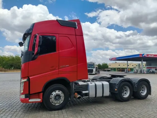 Volvo FH 540 6x4 Globetrotter 2020 Vermelho - R$ 529.000 | Baraúna-RN