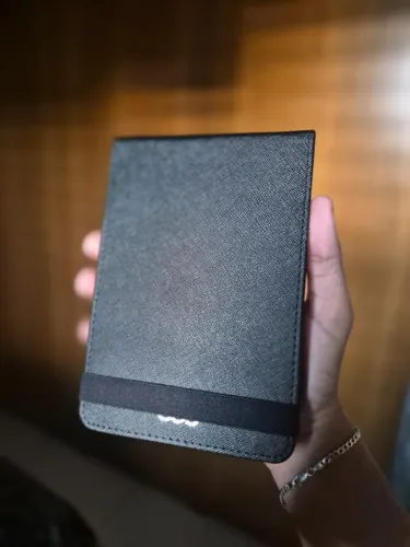 Capa Kindle 11ª Geração em Couro (Webookers WB)