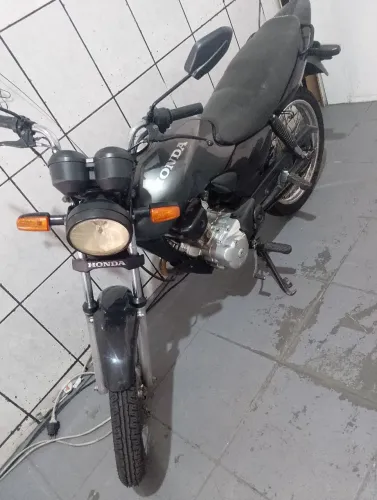 Cg Fan 125 peneus novos documentos em dia moto bom