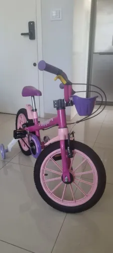 Vende-se bicicleta infantil Feminina