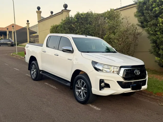 Toyota Hilux CD SRV 4X4 2.8 TDI Diesel Aut. 2020