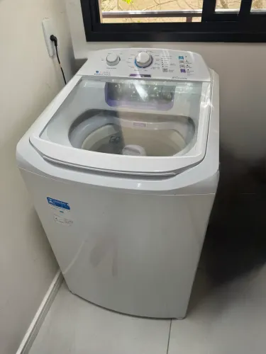 LAVA ROUPAS BRASTEMP 10.5kgs ótimo estado