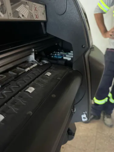 Impressora plotter design Jet 1050c