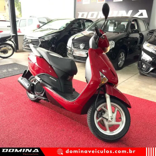 HONDA LEAD 110 VERMELHO 2011
