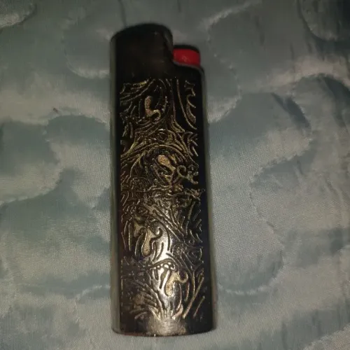 Capa de isqueiro malboro