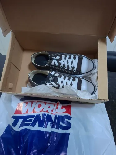 Tenis