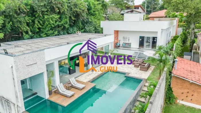 CASA EM CONDOMÍNIO - CLUBE DE CAMPO VALINHOS - SP