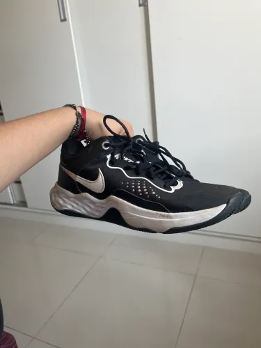 Tênis Nike Fly.by Mid 3