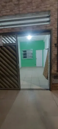 Aluguel de quarto e cozinha com garagem bem arejado
