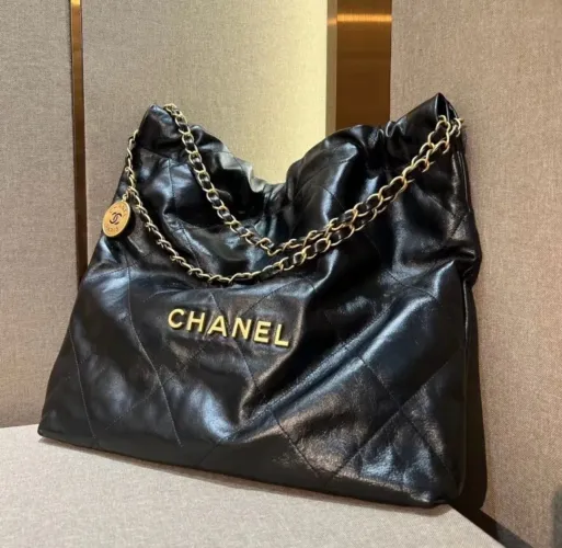 Chanel 22 couro matelassê | 39cm