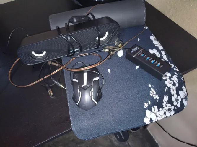 MESA,FONE KZ EDX, EXTRATOR,MOUSE E PAD SOM E HUB USB